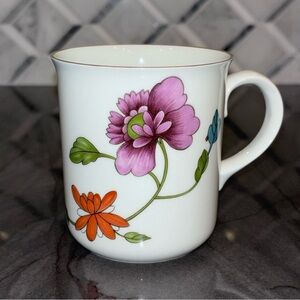 Royal Worcester Astley vintage coffee mug cup wildflowers porcelain EXCELLENT